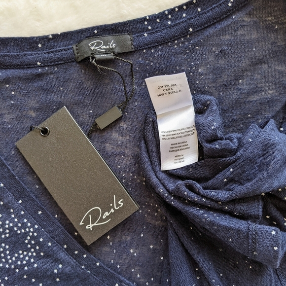 Rails Tee Linen Blend Star Print V-Neck Short Sleeve Semi Sheer Navy White M NWT - Picture 10 of 11